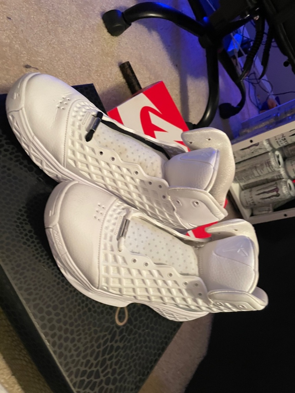 Kids White Basketball Sneakers - Brand: Nike